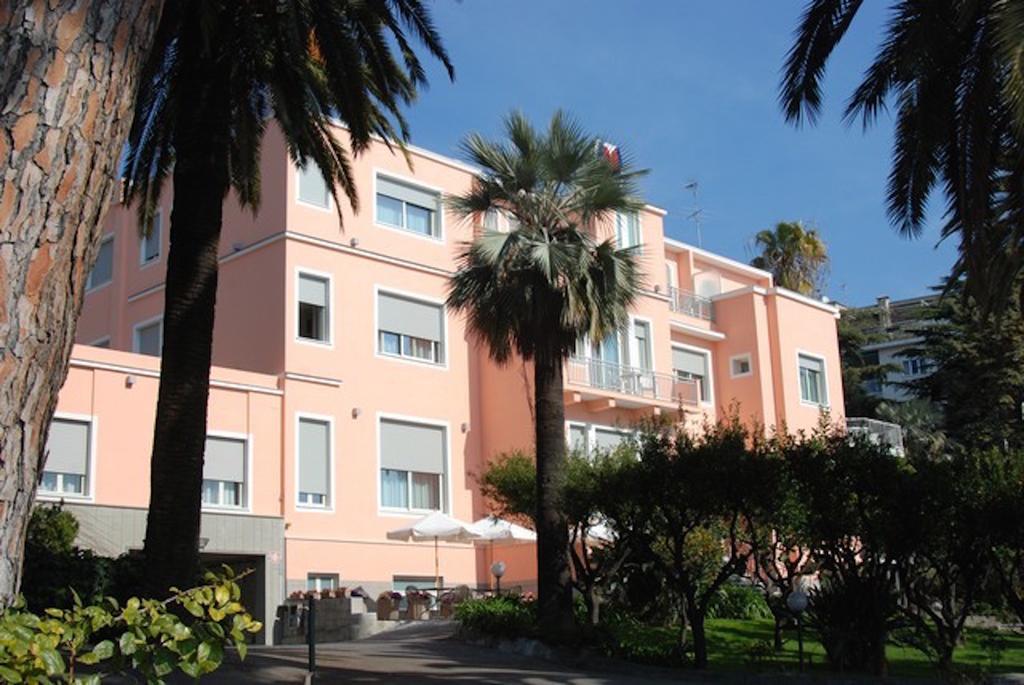 Hotel Napoleon Sanremo Dış mekan fotoğraf